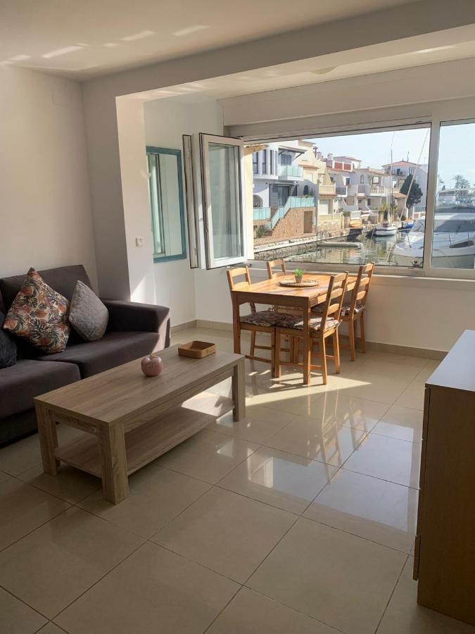 Waterside Apartment - Two Bedroom Ampuriabrava Exterior foto