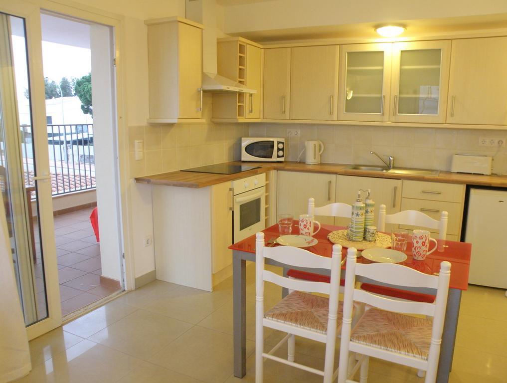 Waterside Apartment - Two Bedroom Ampuriabrava Habitación foto